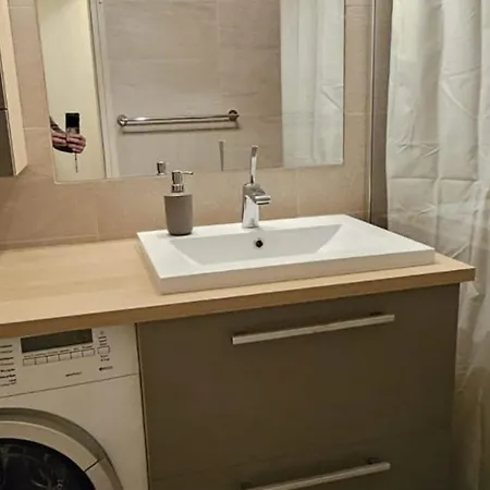 2 Pieces Climatise, Vue Mer,